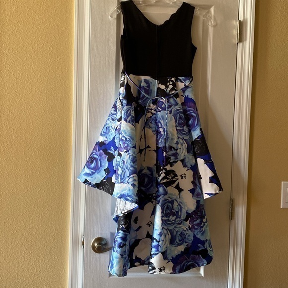 NWOT XTRAORDINARY  girls size 10 black with‎ multi blues dress - Picture 2 of 4